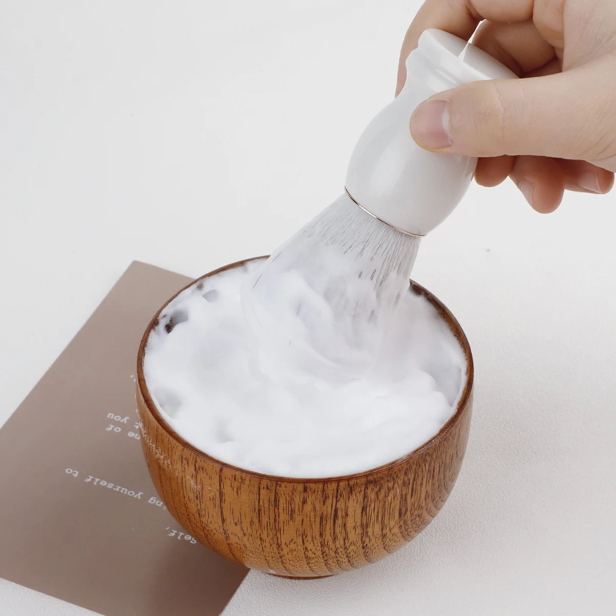 Beard Shaving Brush Makeup brushes 1pcs Wooden Handle Bristle Hair Salon Barber Soap Foam Shave Men Facial Cleaning Tools